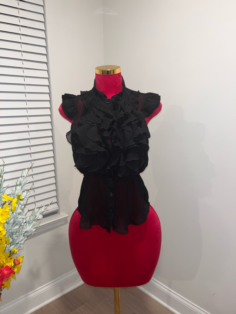 Black Ruffled Sleeveless Blouse - Elegant Women's Top
